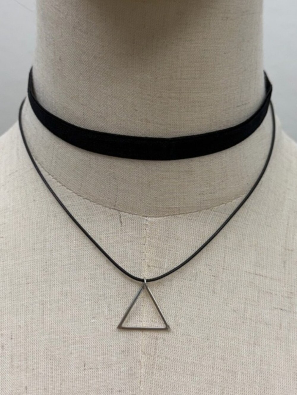 Minimalist Black Triangle Pendant Choker Necklace - Picture 2 of 7